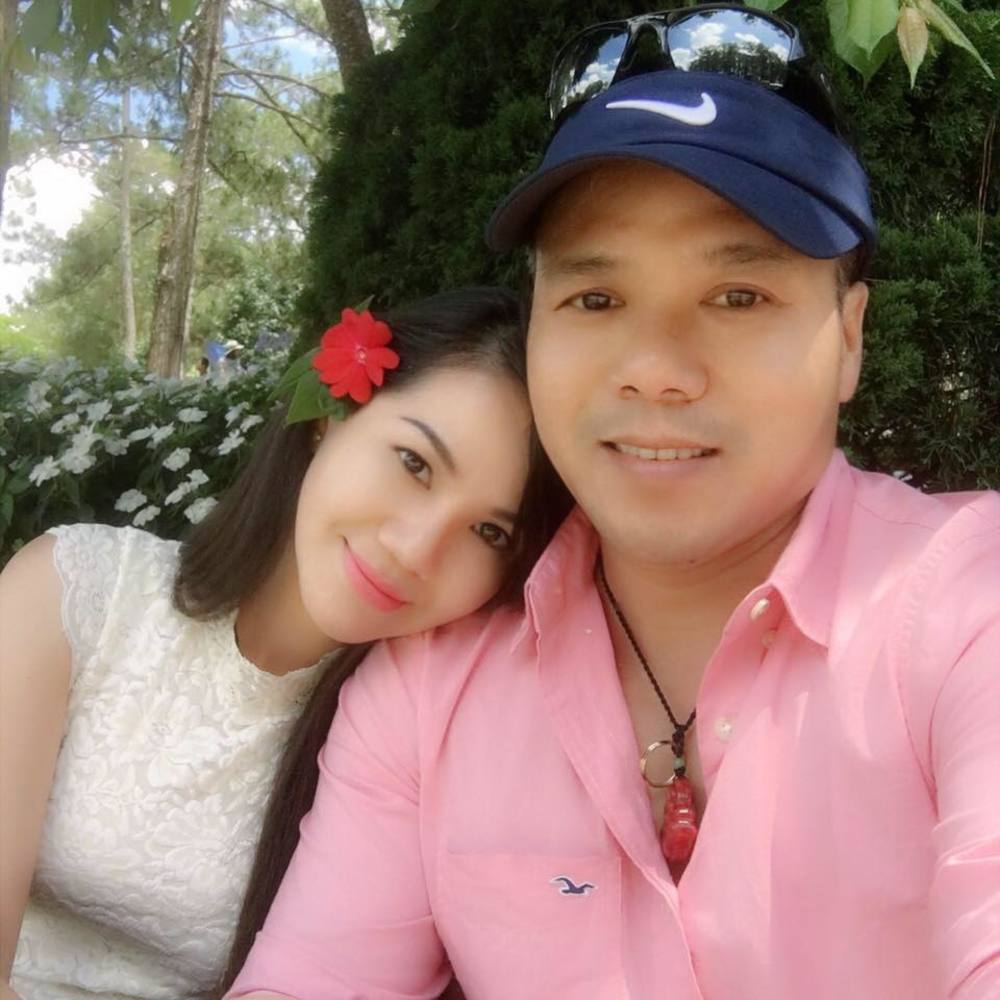 Meet your Posher, Hoang bao